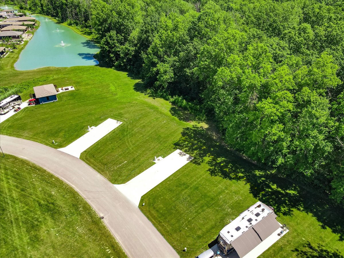 Lot 102        for sale - Motorcoach Resort Lake Erie Shores