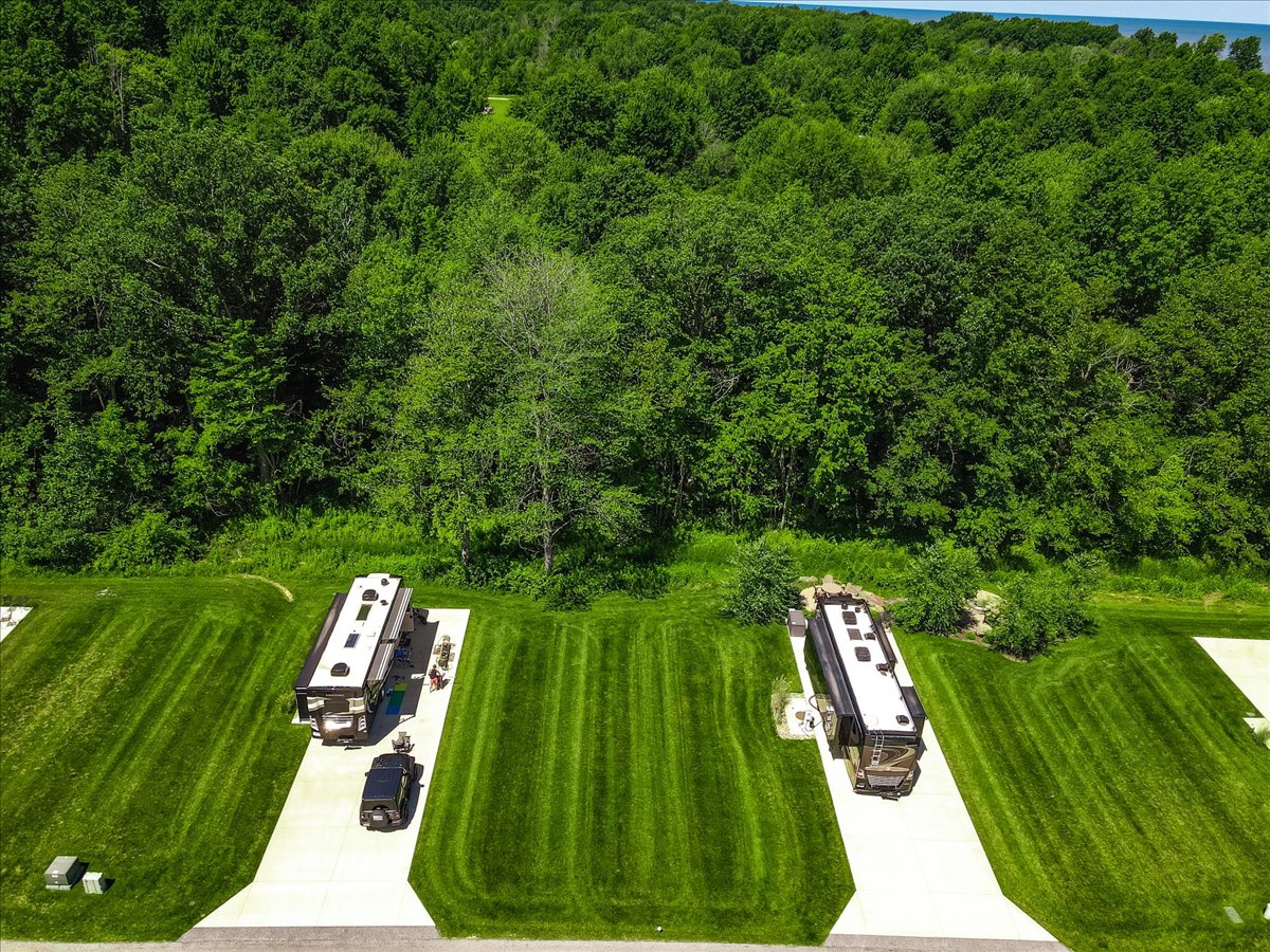 Lot 63         for sale - Motorcoach Resort Lake Erie Shores