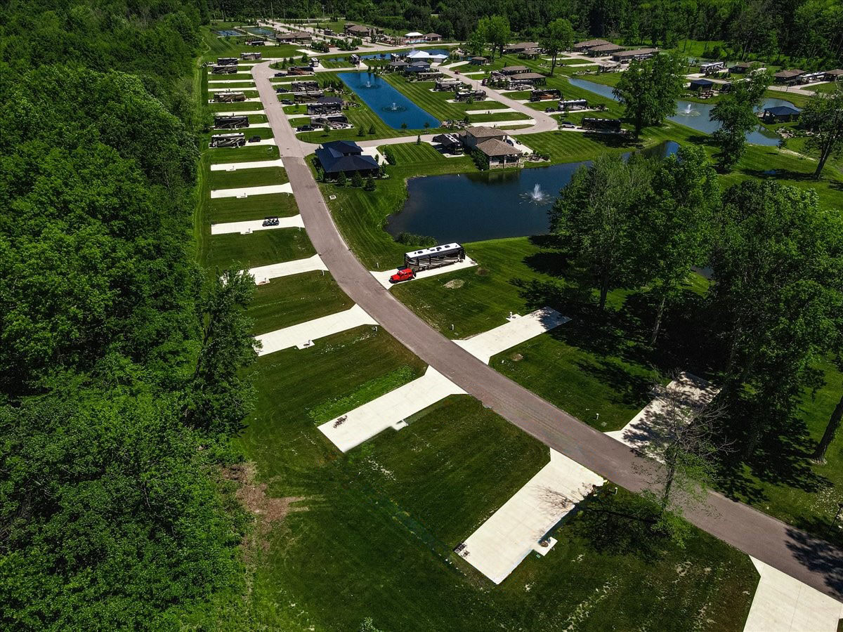 Lot 72         for sale - Motorcoach Resort Lake Erie Shores