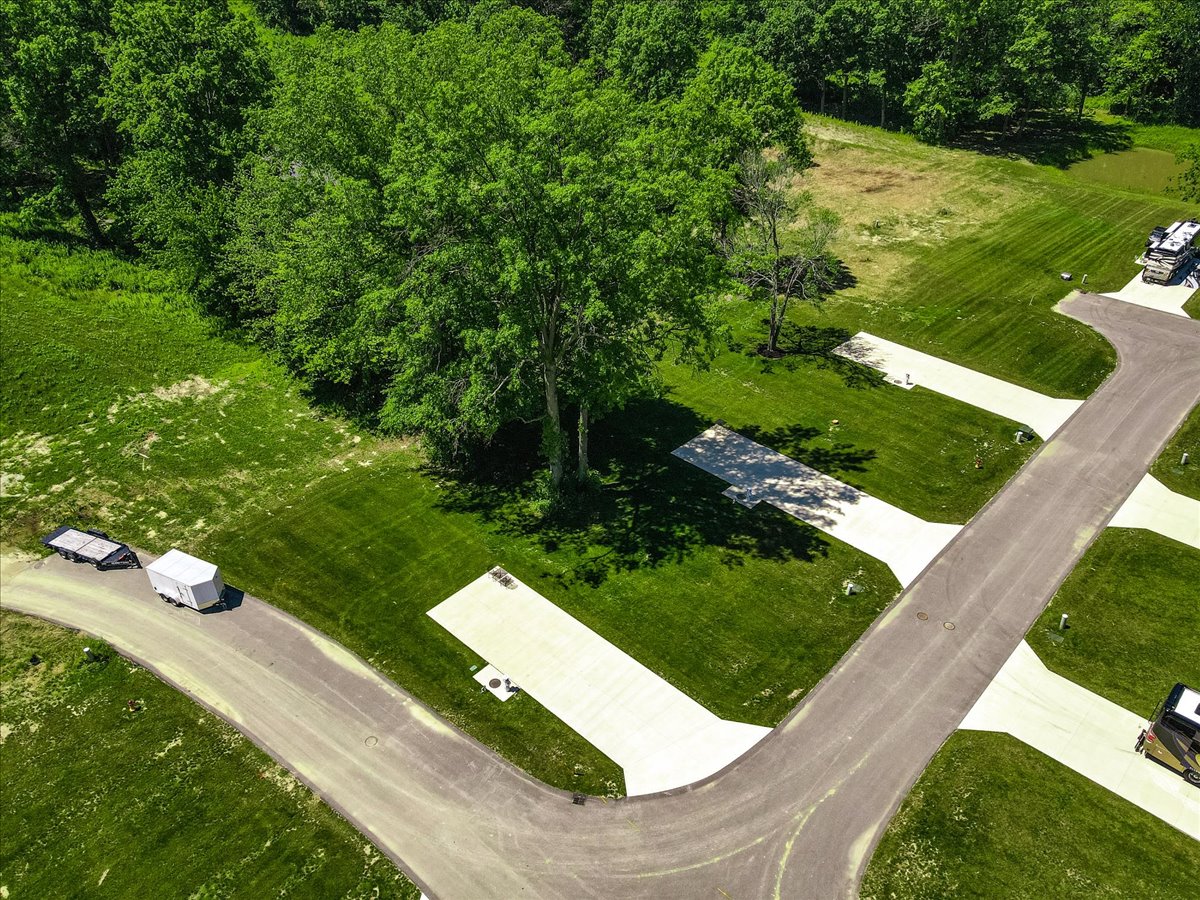 Lot 88         for sale - Motorcoach Resort Lake Erie Shores